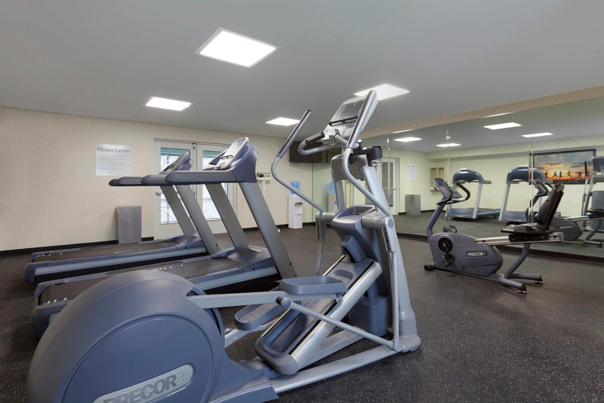 Holiday Inn Express Williamsburg North By Ihg Norge Dış mekan fotoğraf